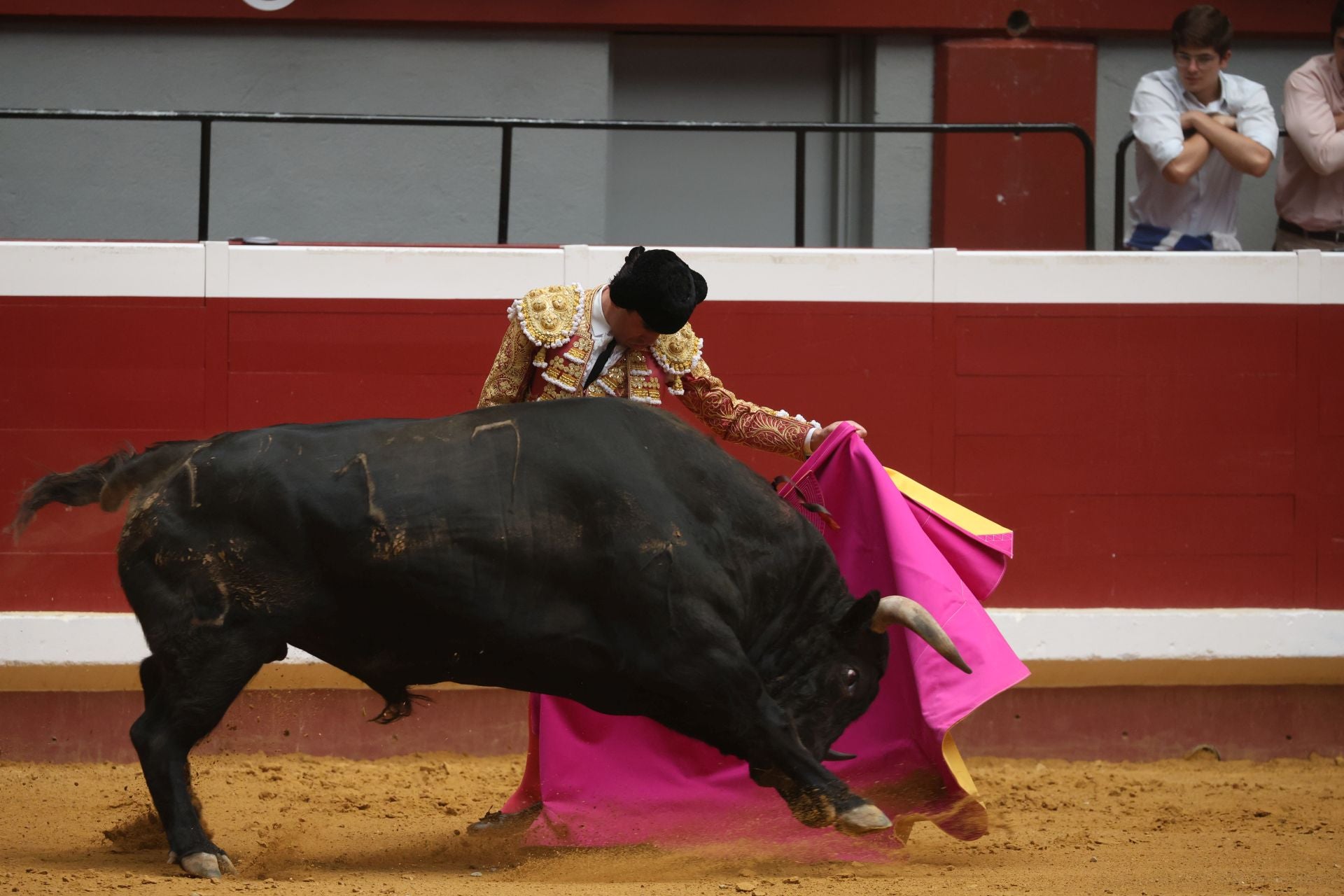 El encierro de El Vellosino abre las corridas de toros del Aste Nagusia