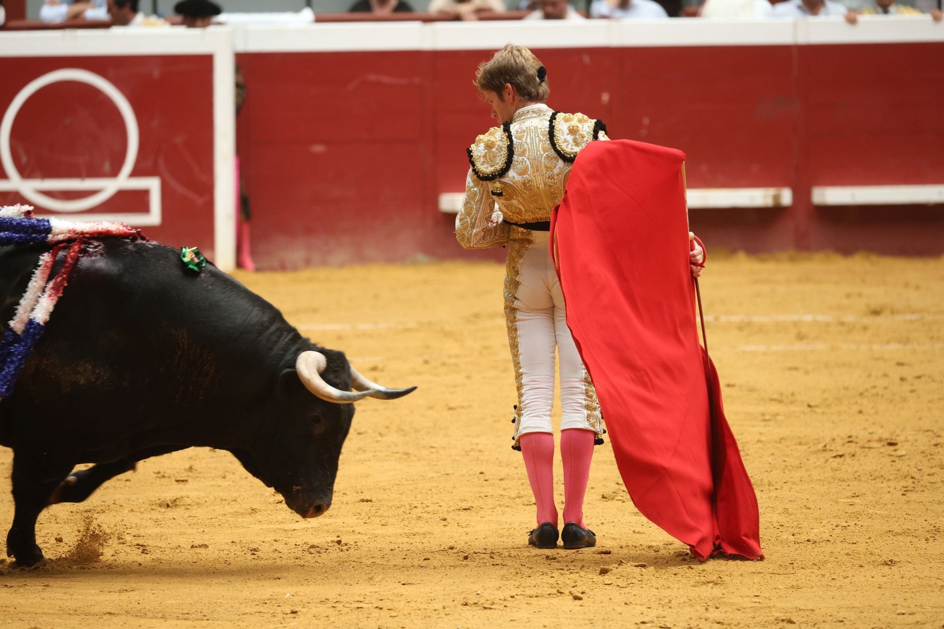 El encierro de El Vellosino abre las corridas de toros del Aste Nagusia