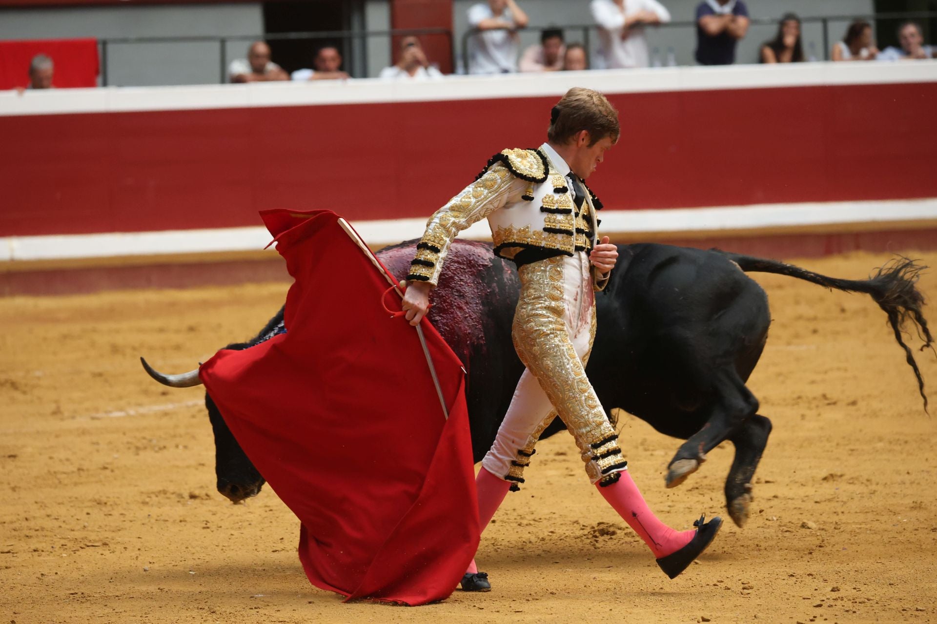 El encierro de El Vellosino abre las corridas de toros del Aste Nagusia