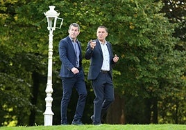 Los miembros de EH Bildu Arkaitz Rodríguez y Arnaldo Otegi