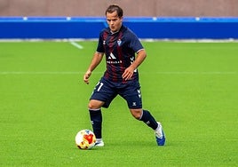 El Eibar B golea y sigue su gran dinámica de pretemporada.