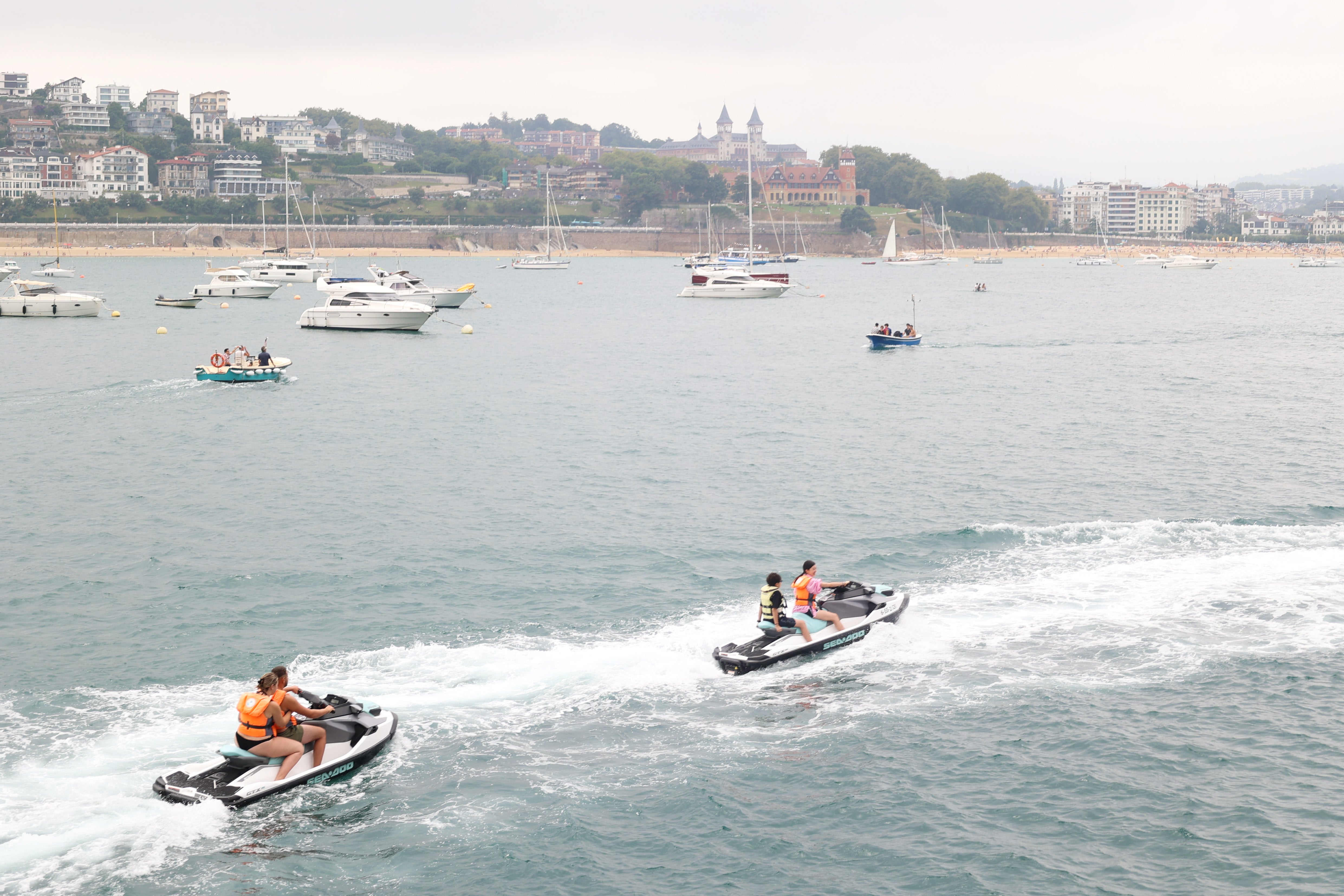 La Concha llena pese a la bajada de 10 grados