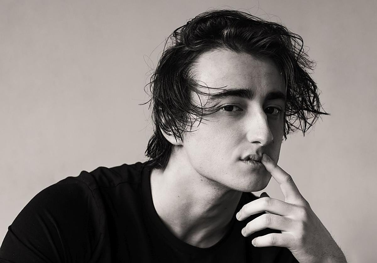 Markel, actor, guionista, bailarín y algún día, dramaturgo, fotografiado por un amigo.