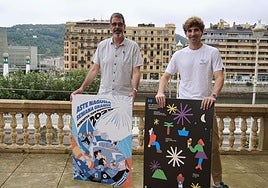 Eneko Goia y Jon Insausti con los carteles oficiales de esta Semana Grande 2025.