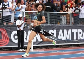 La vallista Sydney McLaughlín, en una de las etapas de la efímera Grand Slam Track.