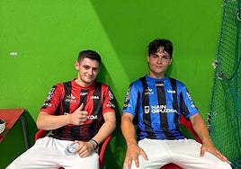 Julen Basterra 'Txanika' y Oier Kanpandegi 'Kanpan', los dos hondarribitarras que disputan el Grand Slam.