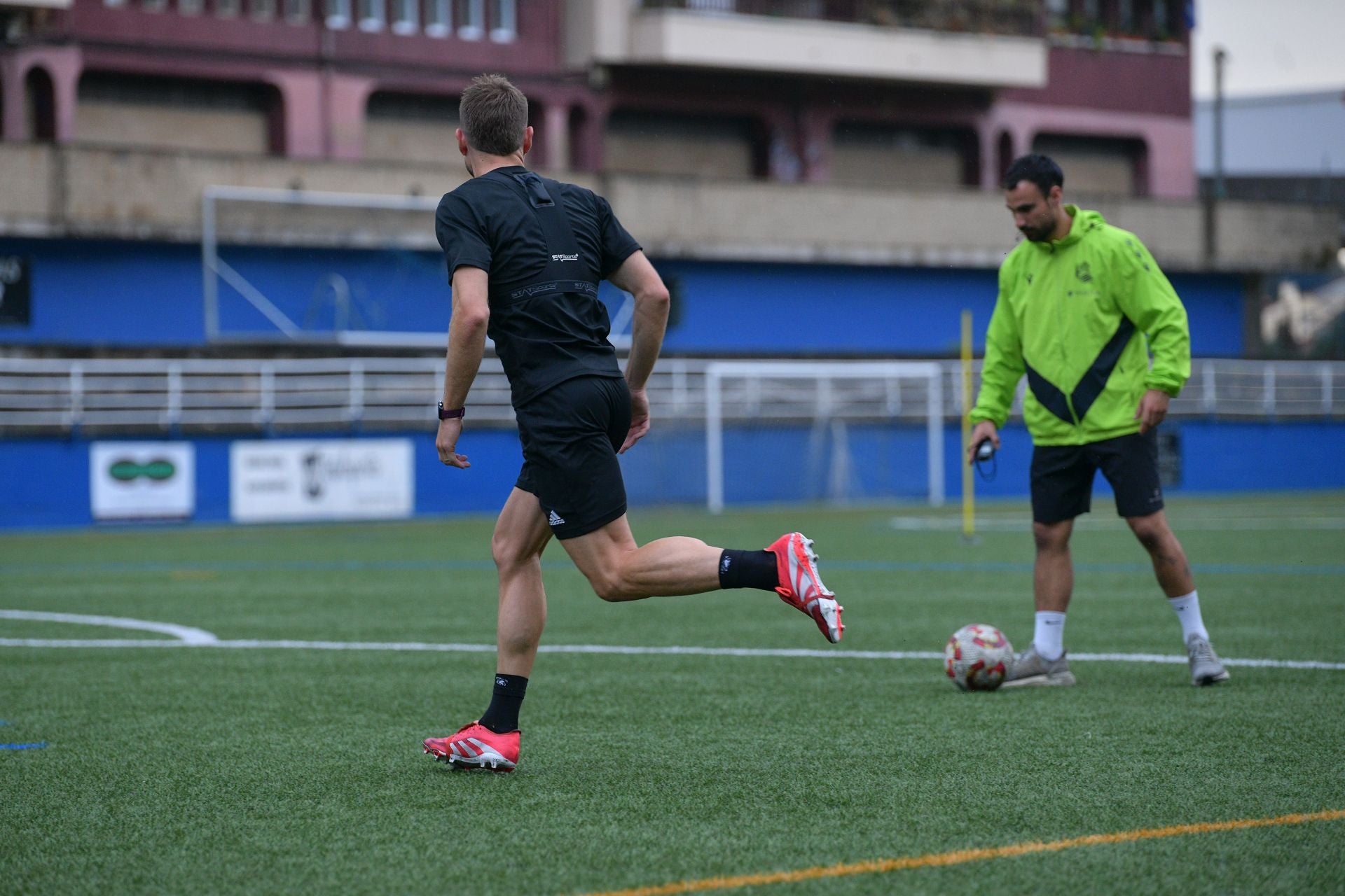 Illarramendi se entrena en el campo de San Miguel