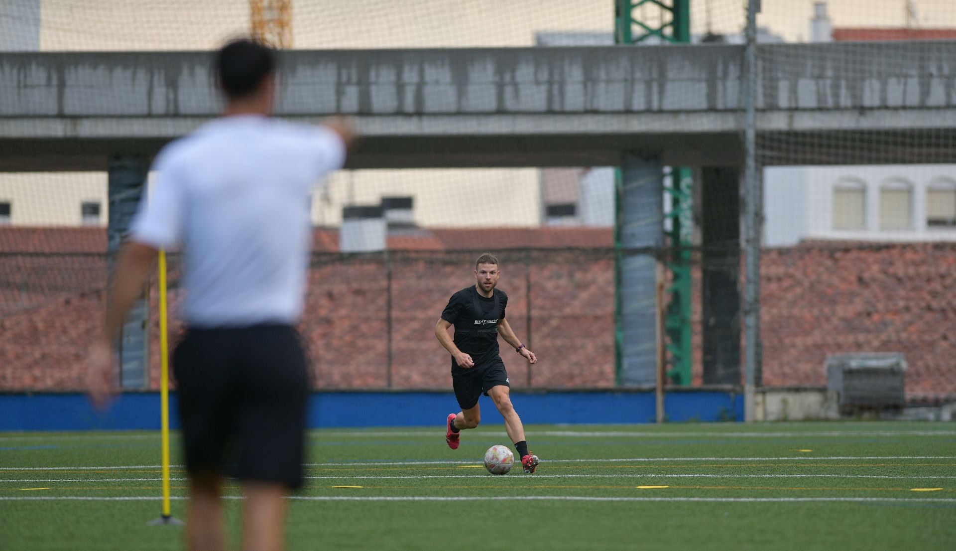 Illarramendi se entrena en el campo de San Miguel