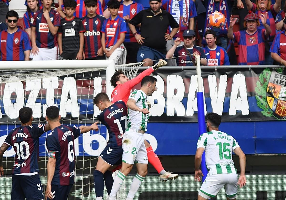 Después de tres meses Ipurua volverá a ser el escenario de un partido liguero en Segunda División para estrenar la nueva campaña.