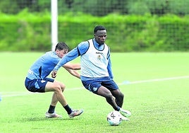 Ochieng, autor del gol ante el Zaragoza, en una sesión esta semana.