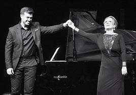 Arkaitz Mendoza eta Ana Nebot Santa Klarako elizan izango dira ostiral iluntzean.