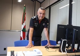 Xabier Peña Koka, en la comisaría de la Ertzaintza en Zarautz.