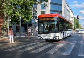 Una imagen del modelo de autobuses que se enviarán a Suecia.