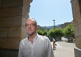 Antxon Olabe, de visita en su Eibar natal.