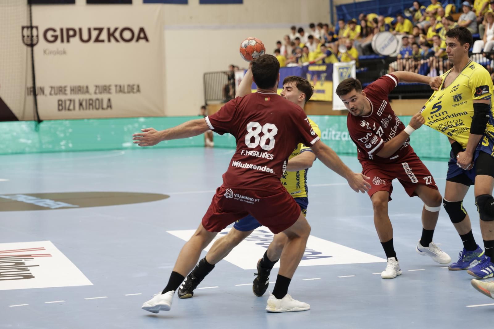 El Bidasoa-Irun - Braga, en imágenes