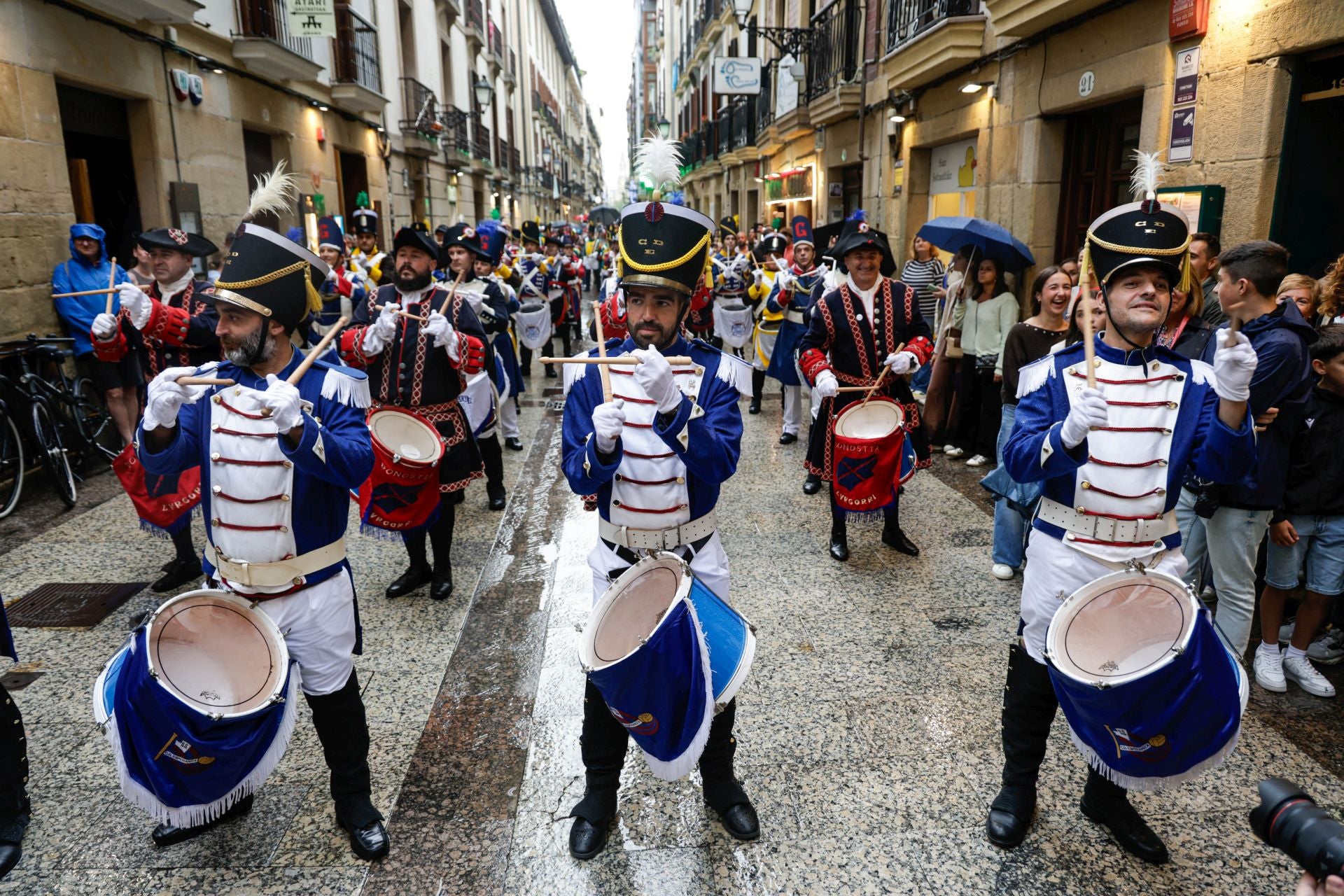 Batalla y apagón en Donostia