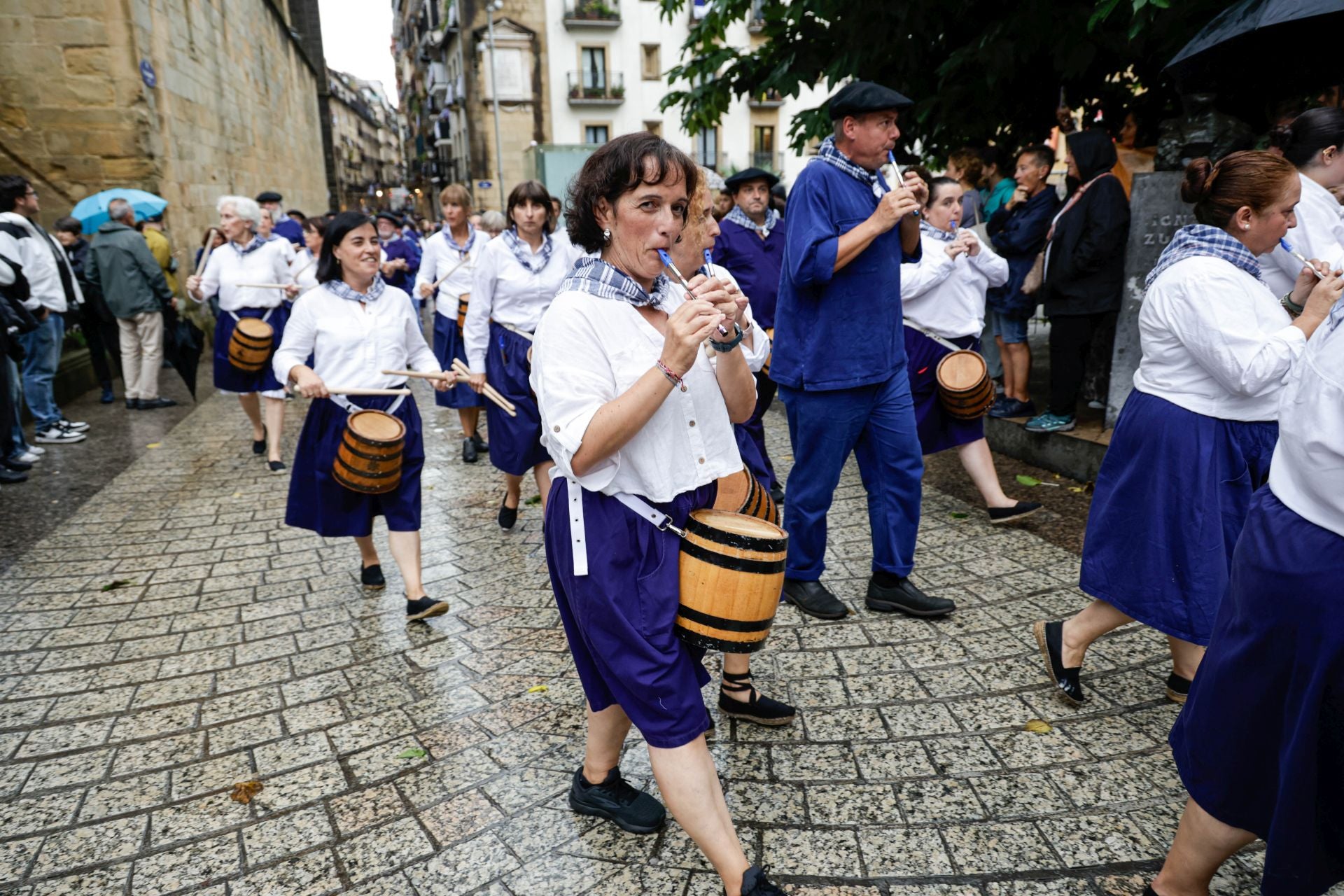 Batalla y apagón en Donostia