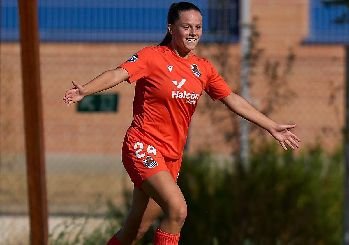 Aiara Agirrezabala celebra el primer gol de este domingo.
