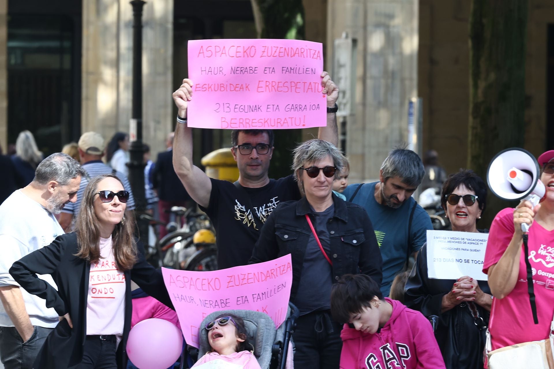 Las familias de Aspace se han concentrado en Donostia