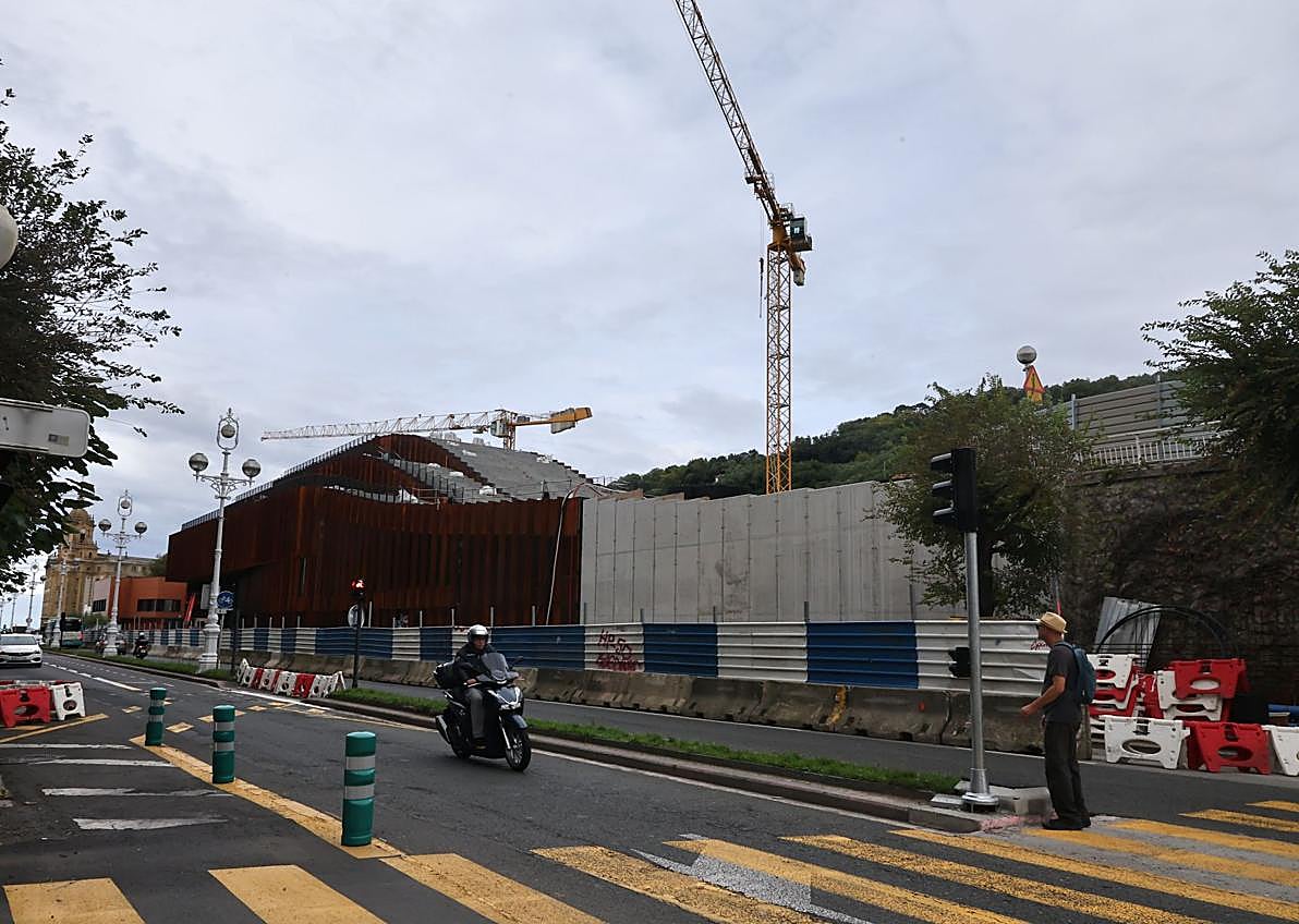 Imagen secundaria 1 - El acceso rodado a Manteo tendrá doble carril y aún se debate cómo será el de los peatones