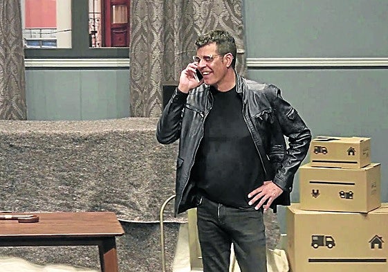 Andoni Ferreño está en San Sebastián junto a Agustín Bravo para interpretar la comedia 'Se alquila'.