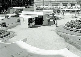 Los 'stands' esparcidos por la plaza de Oquendo.