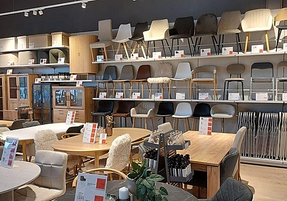 Interior del nuevo establecimiento JYSK en Berango