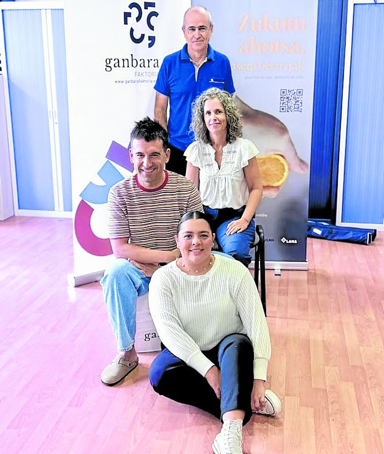 Nerea Parra, Aitor Biain, Arantzazu Murua y Javi Retegi en la presentación del nuevo curso que tiene el lema 'Exprime la voz y alimenta el oído».
