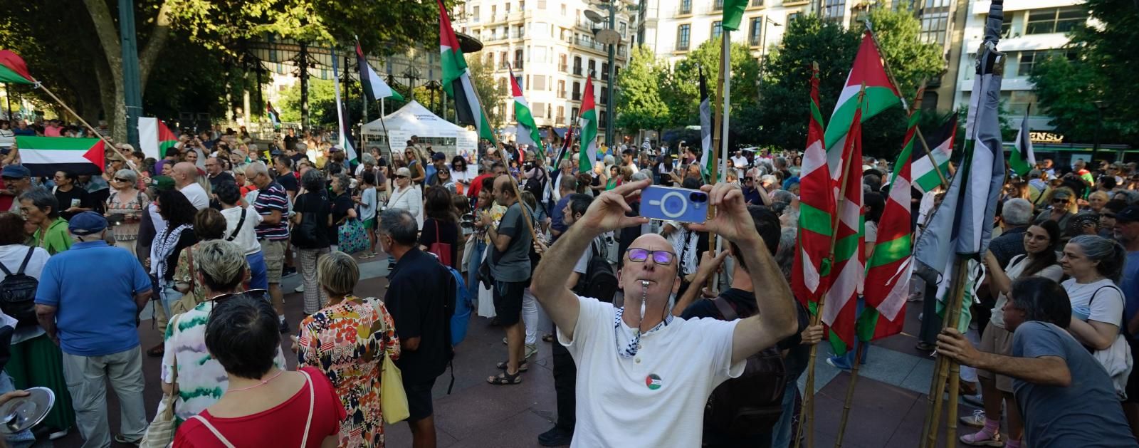 Gipuzkoa &#039;retumba&#039; contra la guerra en Gaza