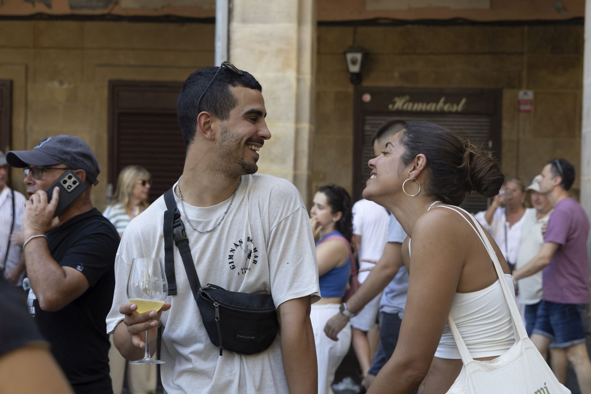 Sagardoa eta tomateak, Euskal Jaietako protagonistak