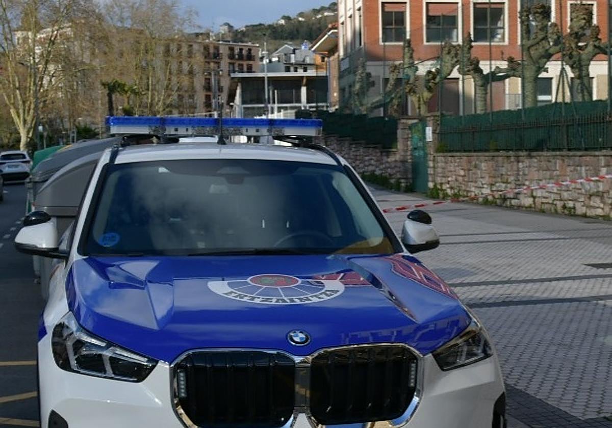 Detenidos dos hombres por agredir sexualmente a una mujer que dormía en un pabellón de Bilbao