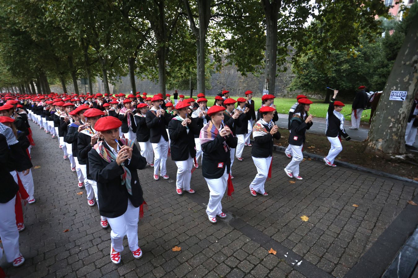 Las mejores imágenes del desfile de la compañía Jaikibel