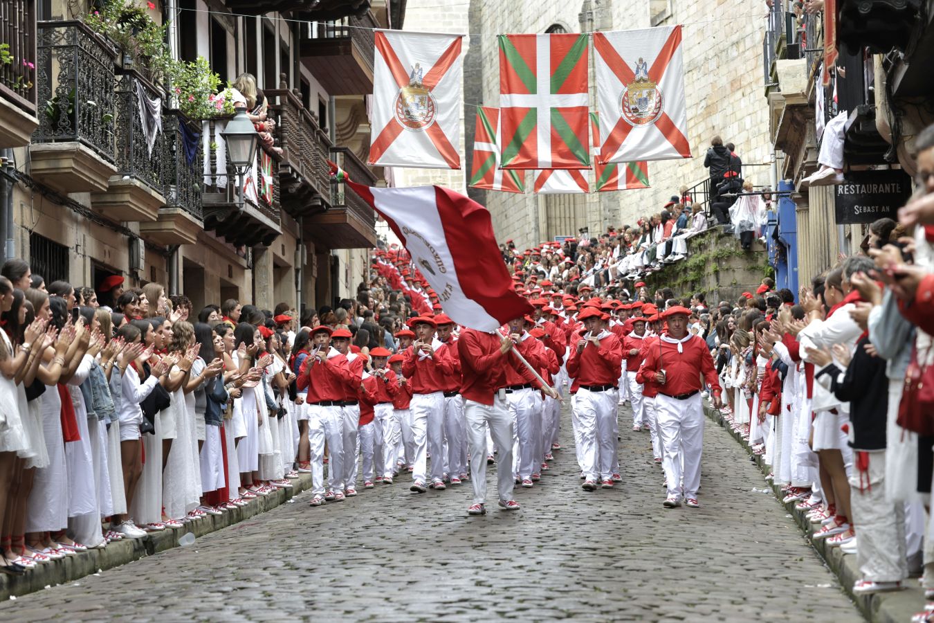 El desfile del Alarde, en imágenes