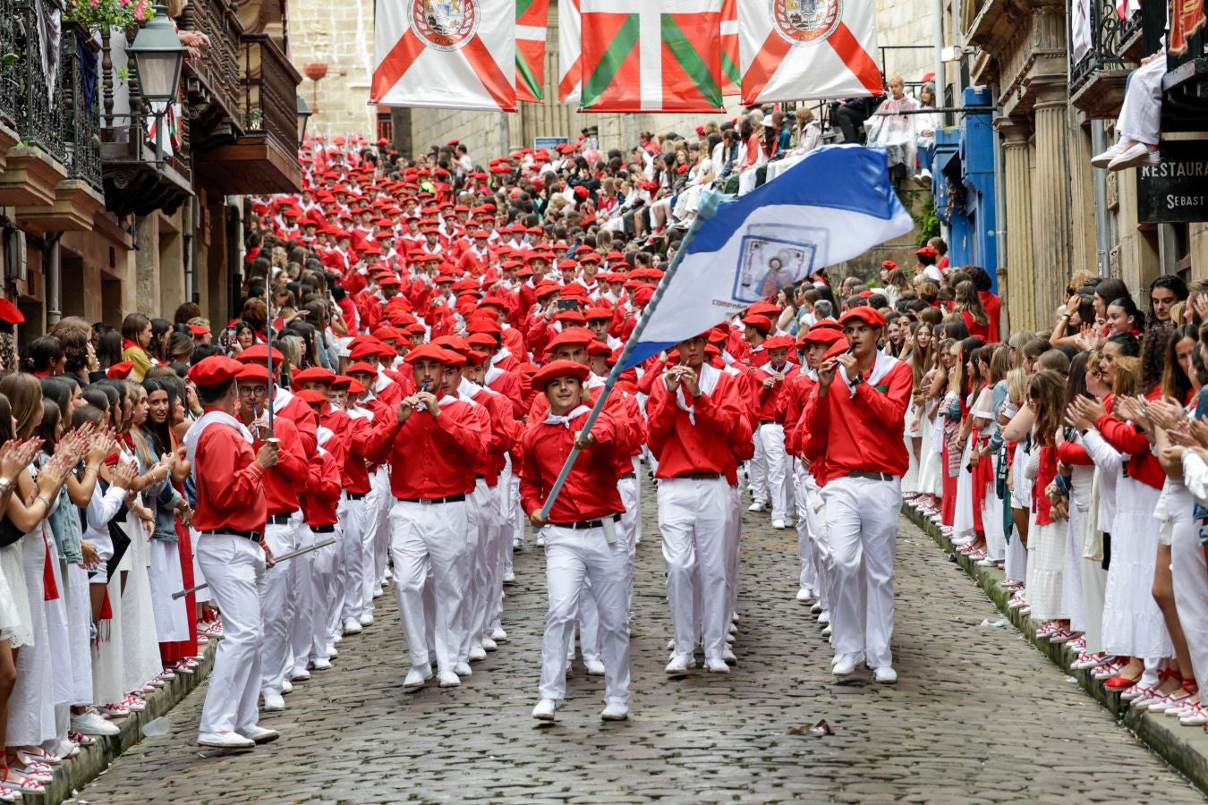 El desfile del Alarde, en imágenes