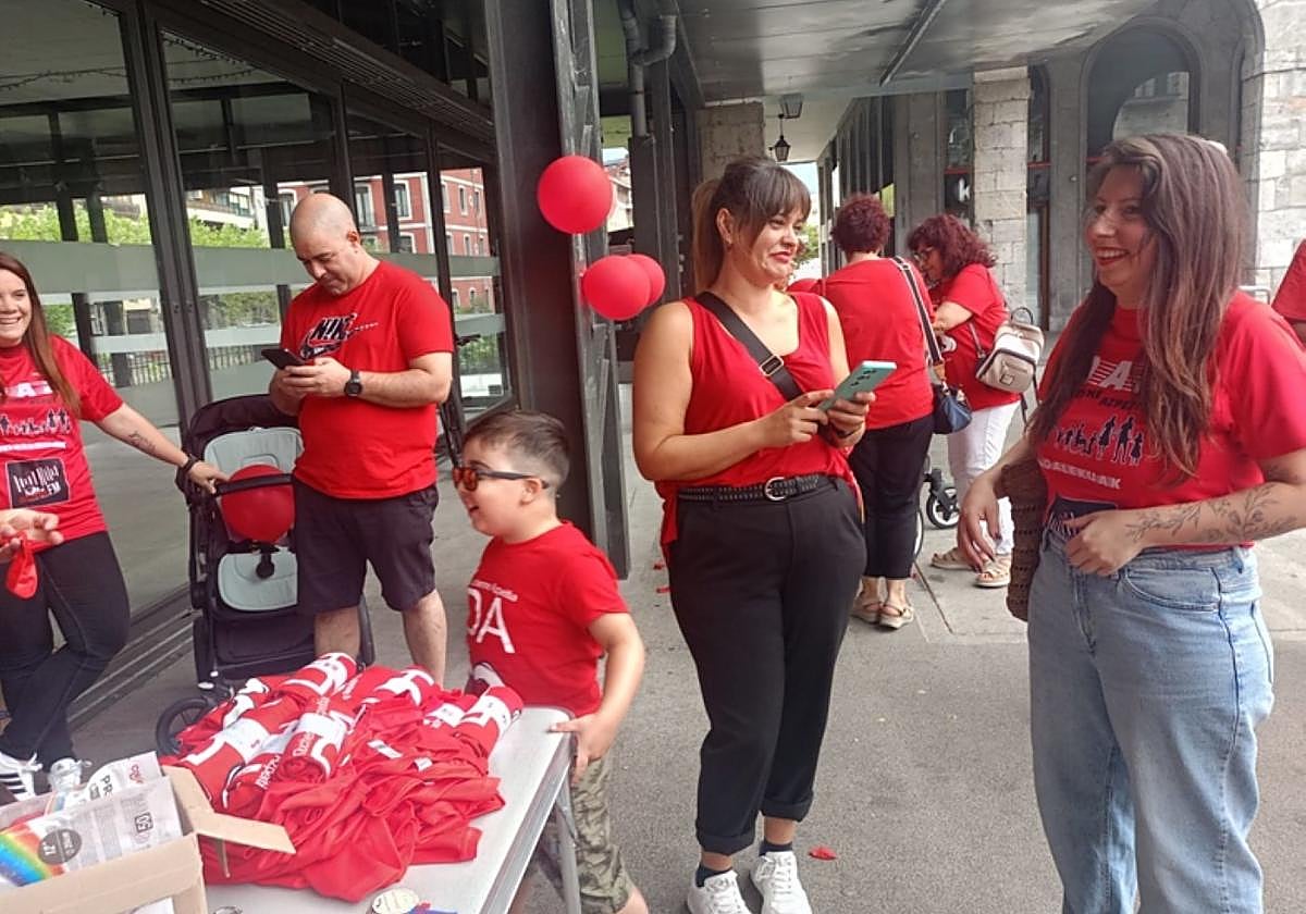 Participantes en la fiesta del domingo.