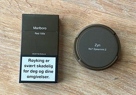 Empaquetado genérico del tabaco y productos con nicotina en Noruega que se ha vuelto viral en redes sociales por su diseño.