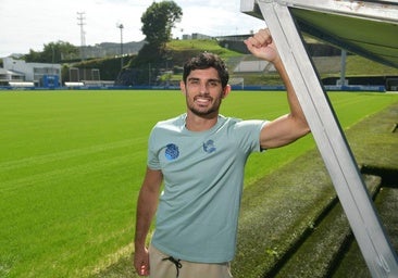 «Mi hermano mayor era portero y en las calles del pueblo siempre le marqué muchos goles»