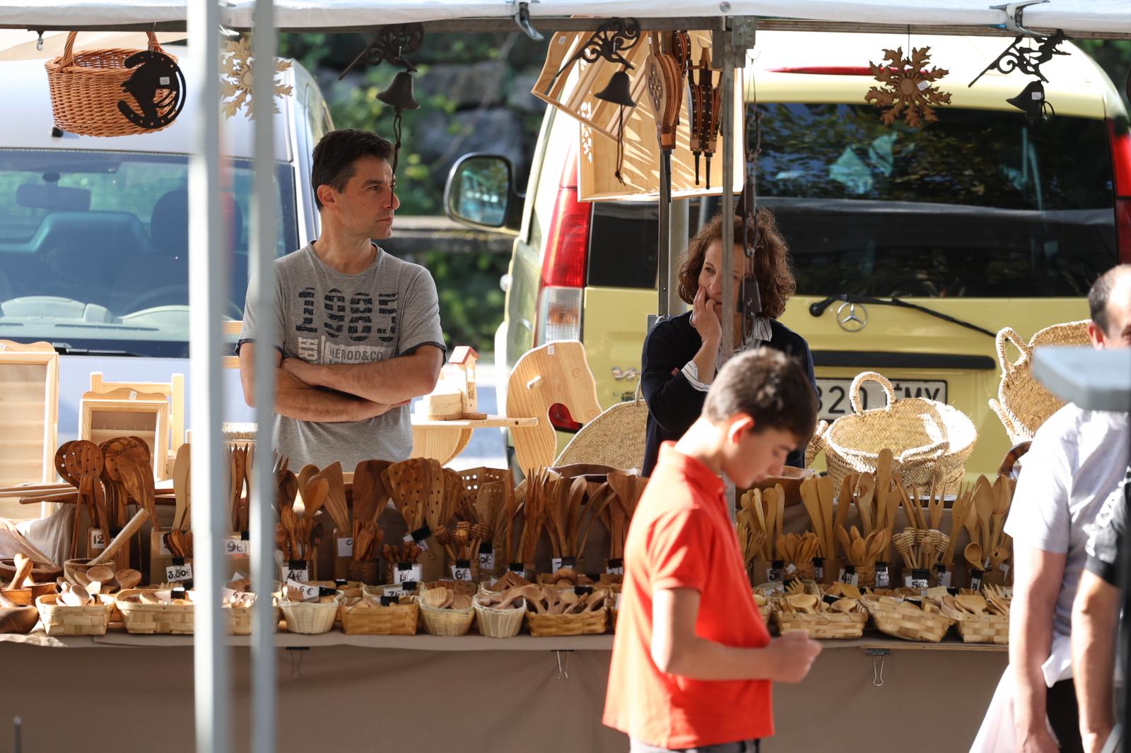 Gran ambiente en el Baserritar Eguna de Hondarribia