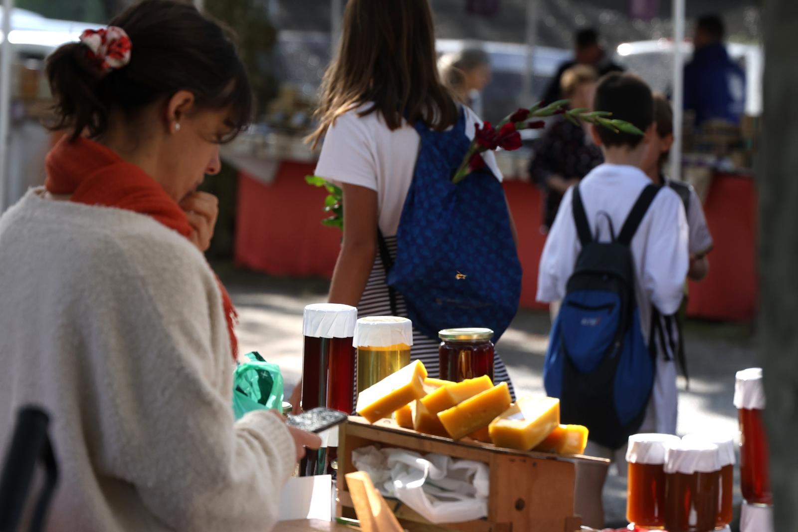 Gran ambiente en el Baserritar Eguna de Hondarribia