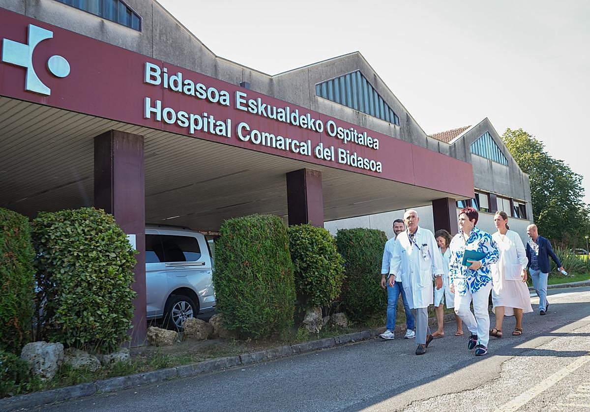 Visita de la nueva dirección de Osakidetza al Hospital Bidasoa.