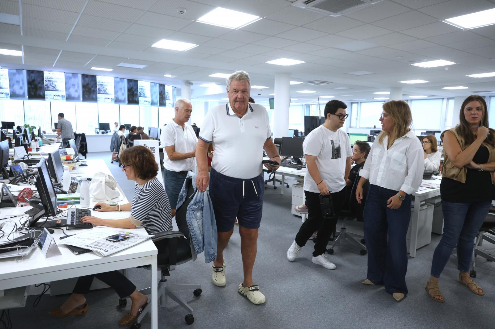 La visita de John Toshack a DV