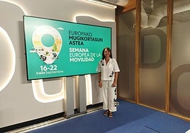 Olatz Yarza, concejala de Movilidad del Ayuntamiento de San Sebastián, en la presentación de los actos de la Semana Europea de la Movilidad.