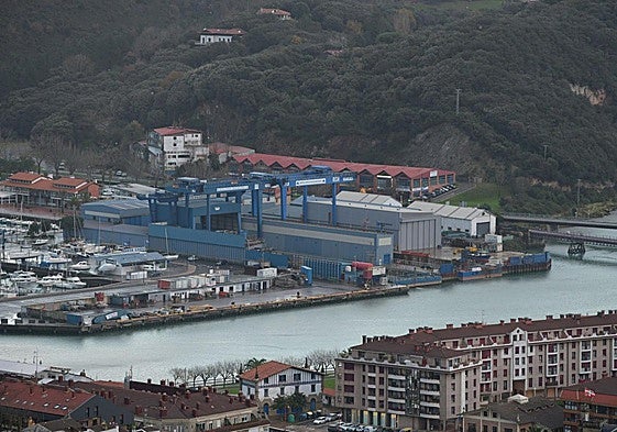 Vista general de Astilleros Balenciaga en Zumaia.