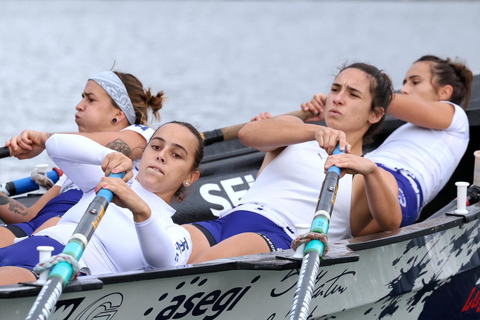 Arraun invita a DV a compartir un entrenamiento antes de la regata