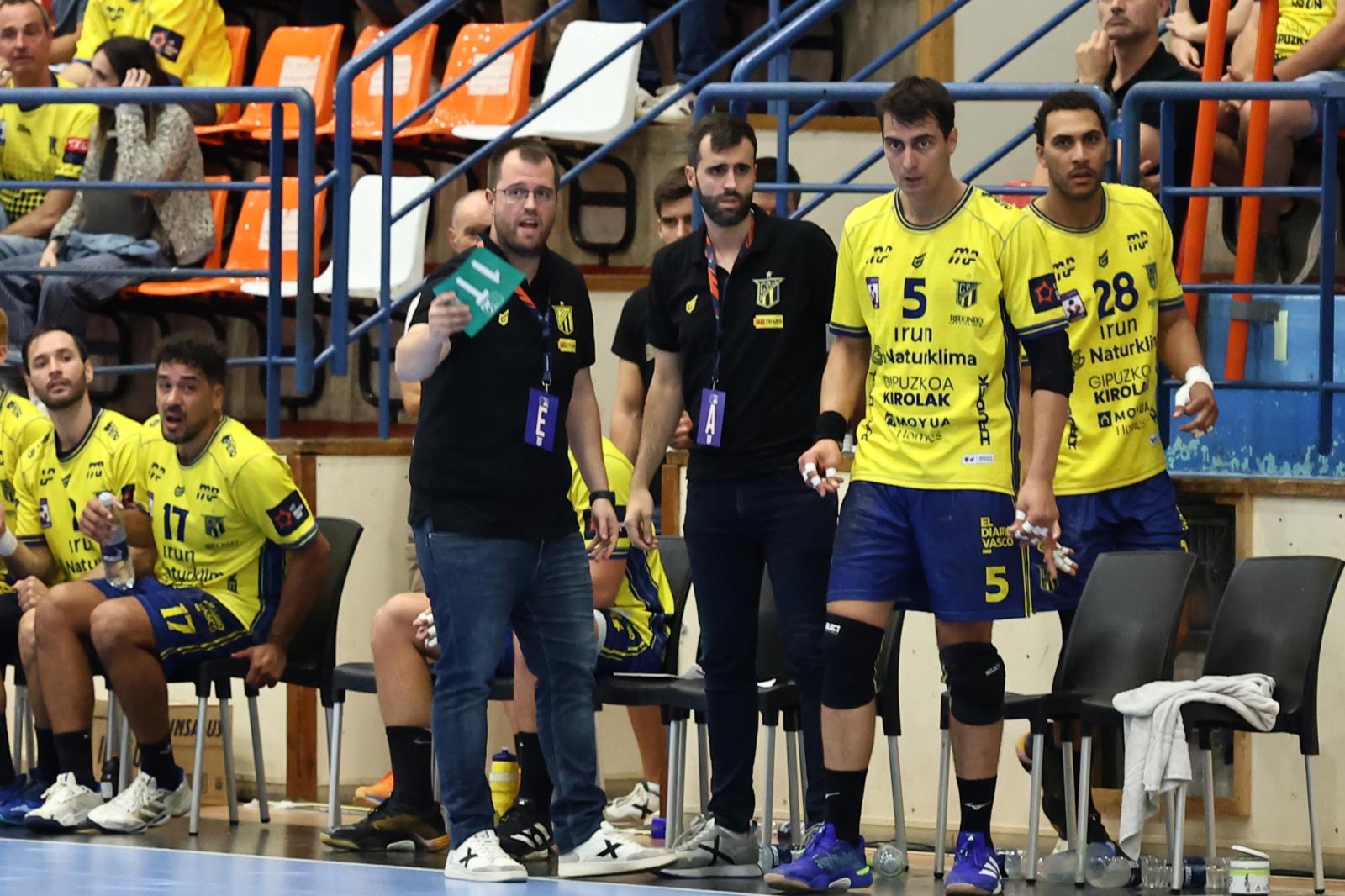 Remontada del Bidasoa: un debut con garra en Artaleku