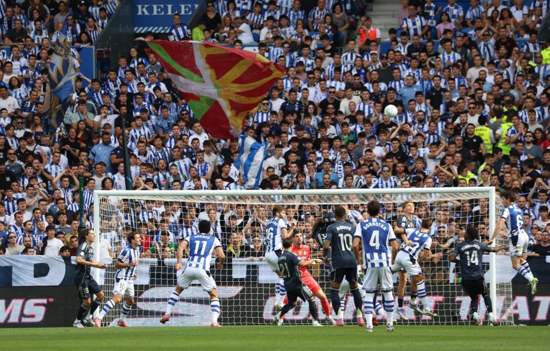 Las mejores imágenes del Real Sociedad - Real Madrid en Anoeta