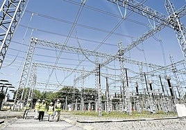 Infraestructura de la subestación eléctrica de alta tensión de Hernani.