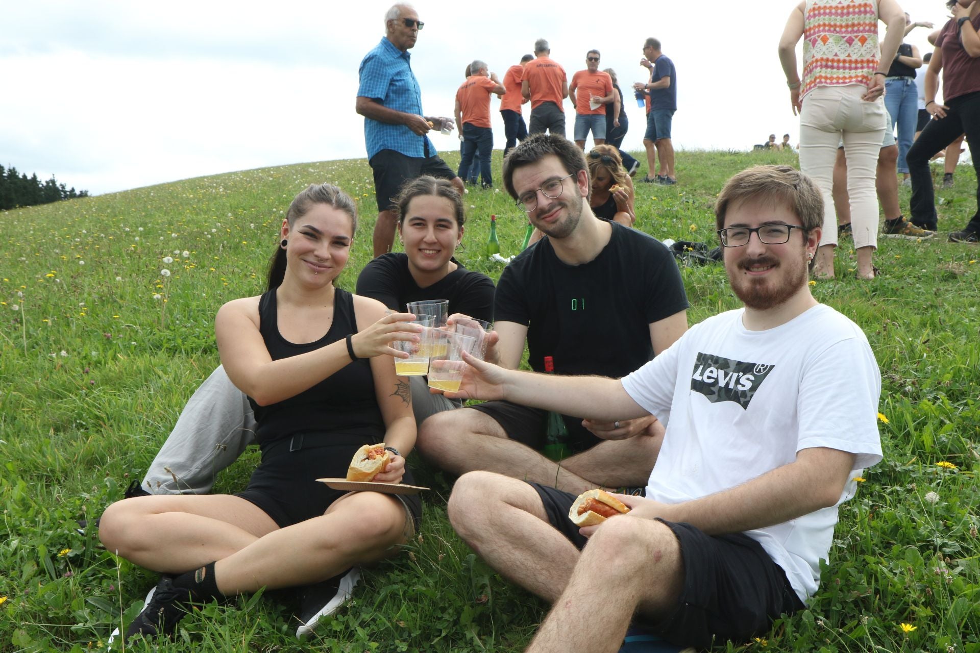 Gran ambiente en las fiestas de Mutriku
