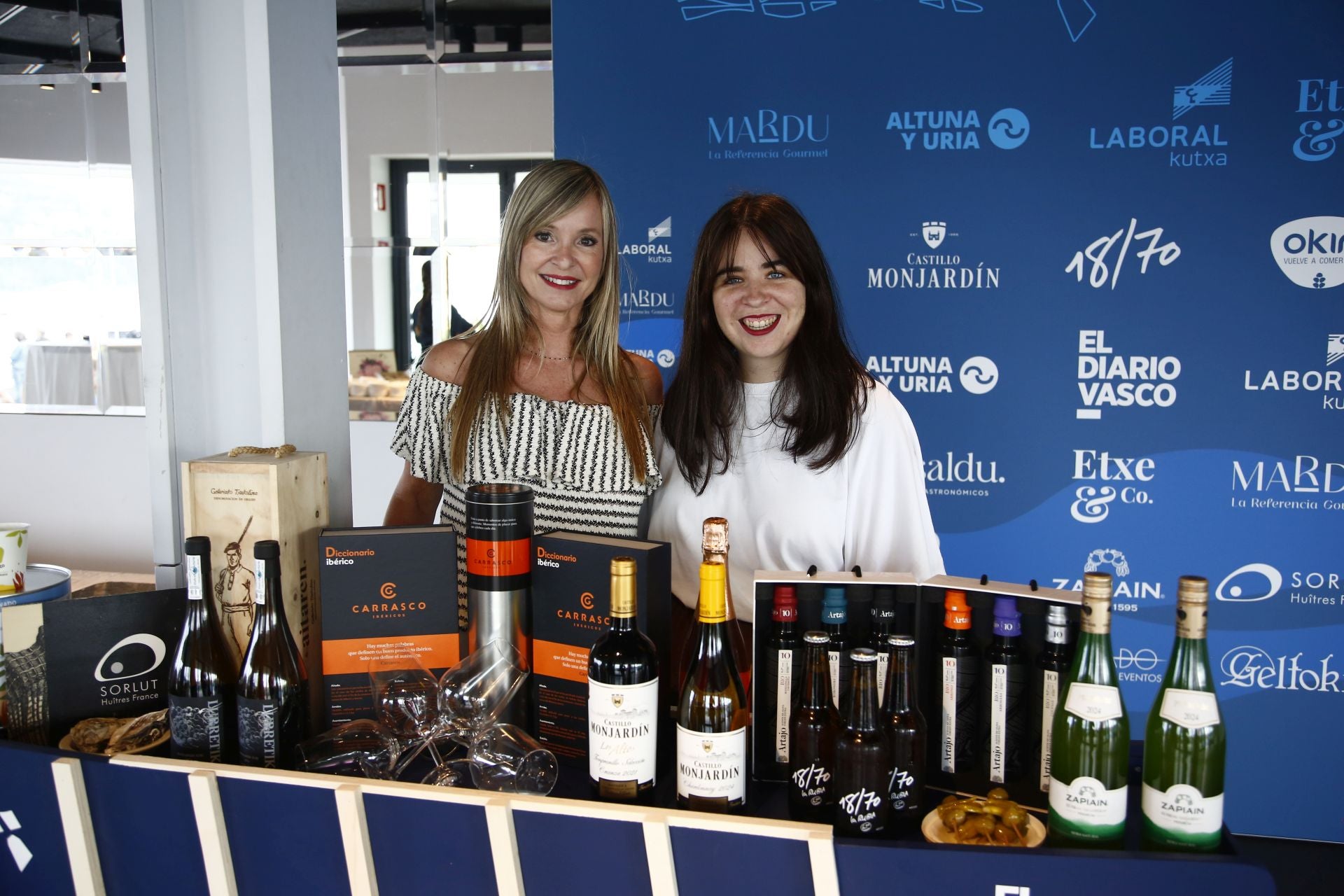 Photocall de la fiesta de DV para disfrutar de la Bandera de La Concha