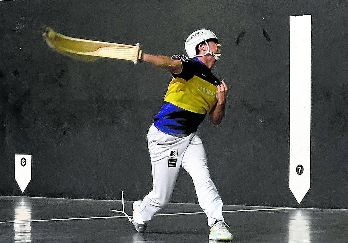 Thibault Basque, este lunes en la primera jornada de semifinales en el Balda.